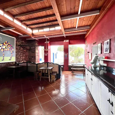 Only Adults With Breakfast Included, Freewifi, Shared Pool, Ocean View In Yaiza * Yaiza (Lanzarote)