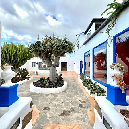 Only Adults With Breakfast Included, Freewifi, Shared Pool, Ocean View In Yaiza 公寓